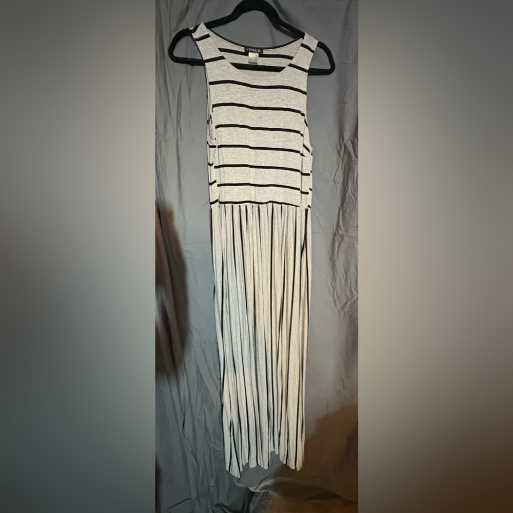 VENUS Gray Striped Dress
